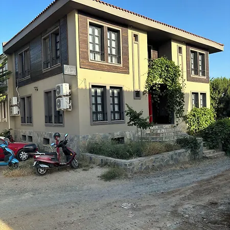 Oda ve Kahvaltı La Kalinda Bozcaada 2*